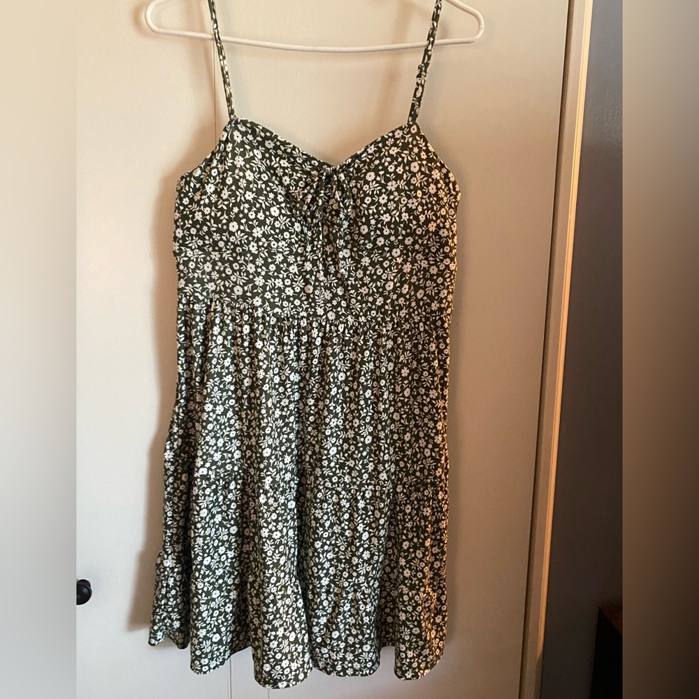 Green floral summer dress size large